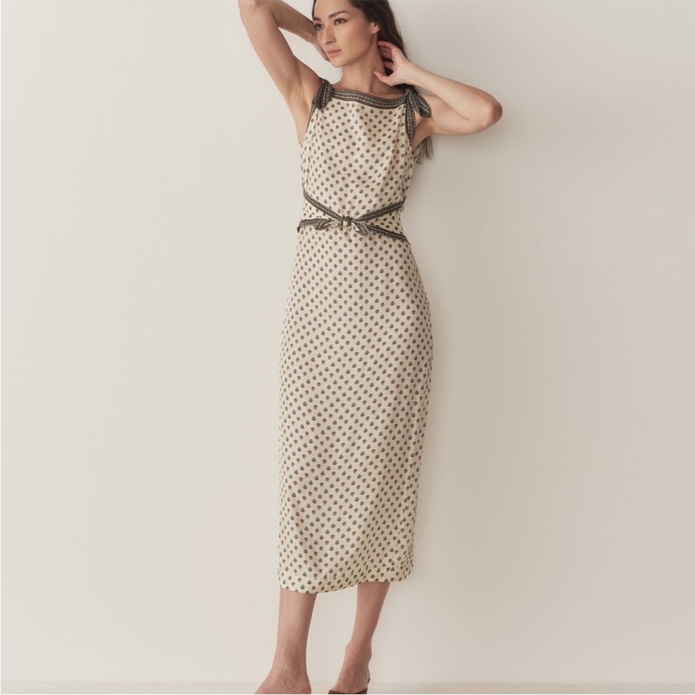 Doen NWOT AMORETTE DRESS